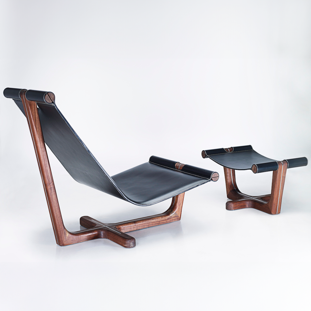 ARMANDA CHAIRS - Sie können verchromt, vermessingt oder brüniert sein. Diese Elemente sind aus Massivholz gefertigt. Diese Elemente unterstreichen die Eleganz und Schärfe-der Stuhllehnenseite