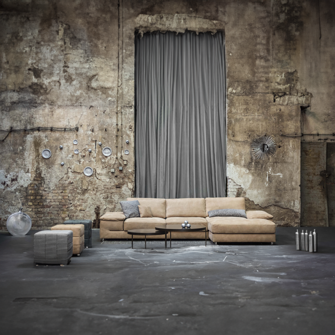 INFNITY R-Designersofa, Gestell aus Massivholz mit Lederpolsterung